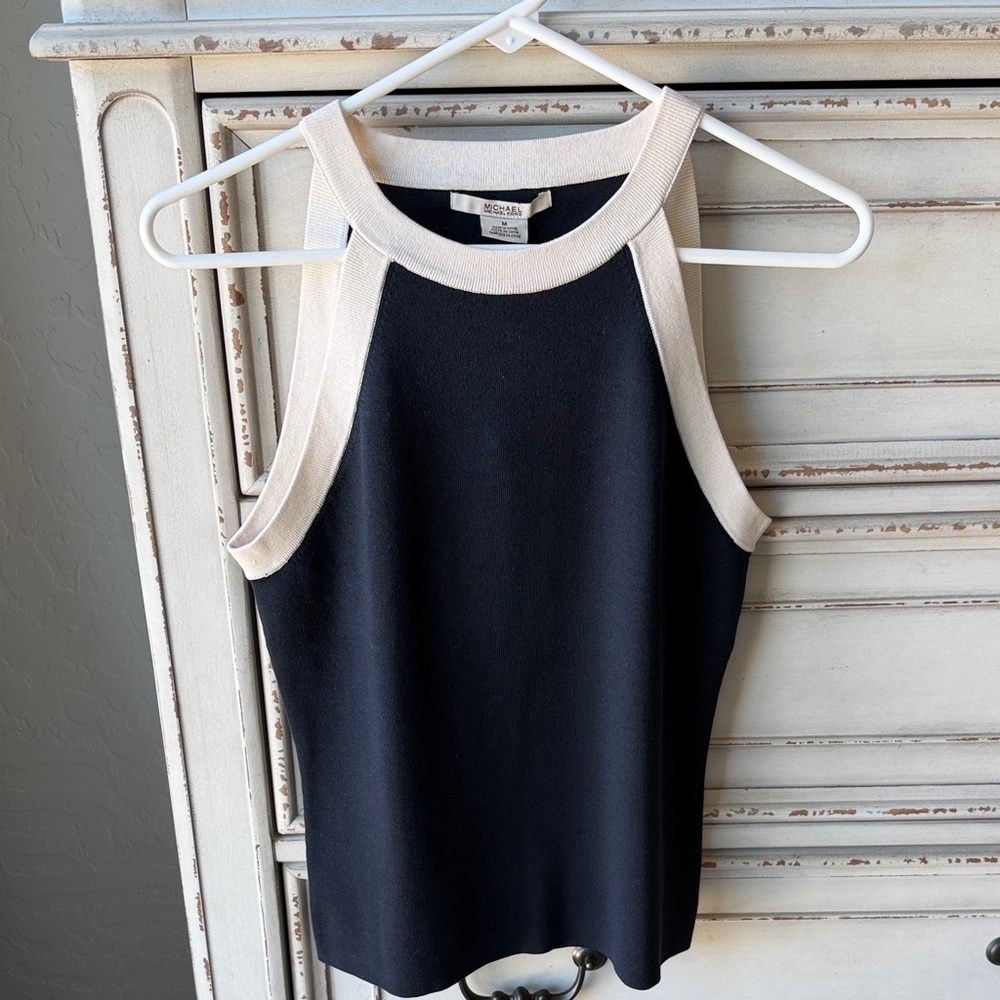 Michael Kors Elegant Navy and Cream Tank Top stretch sweater. Size Medium NWT